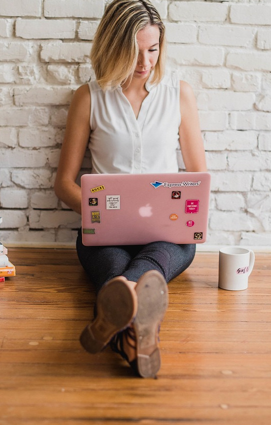 influencer-4081842_1280